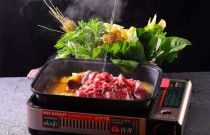 炭鍋羊肉爆火秘訣何在？創(chuàng)業(yè)者如何獨(dú)樹一幟？速探其烹飪與文化魅力！