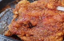 鐵板雞架的腌制方法：讓你的味蕾飛起來！
