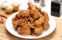 如何學做蒜香炸雞？選擇這里，輕松學到正宗配方！