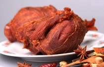 五香牛肉怎么鹵？大廚秘方大公開，簡單調(diào)料就能做出經(jīng)典味！