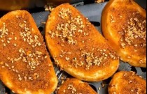 燒烤饃片的做法：外脆內軟，美味又獨特的燒烤小吃