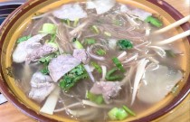 15元一碗牛肉湯能賺多少錢？成本揭秘，利潤真不低！