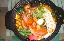 砂鍋米線去哪里學最正宗？湯底、火候與調味是關鍵，學對技術擺攤也能成小老板！