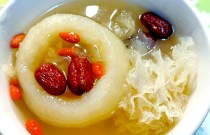 冰糖烤梨在哪里可以學(xué)？配方簡單易學(xué)，秋冬創(chuàng)業(yè)小吃好上手！