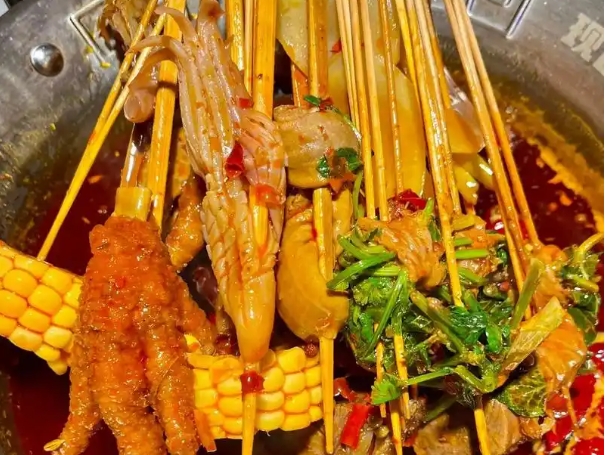 想開(kāi)串串香店？帶你一步步掌握湯底核心配方，不加盟更輕松！