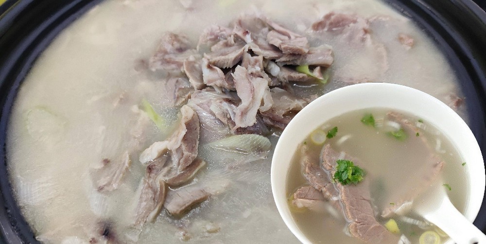 想開羊肉湯店？羊肉湯怎么做才正宗？學(xué)會核心技術(shù)很關(guān)鍵
