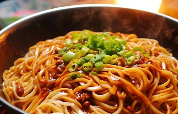 怎么做熱干面？簡單三步，讓你輕松做出地道口味！