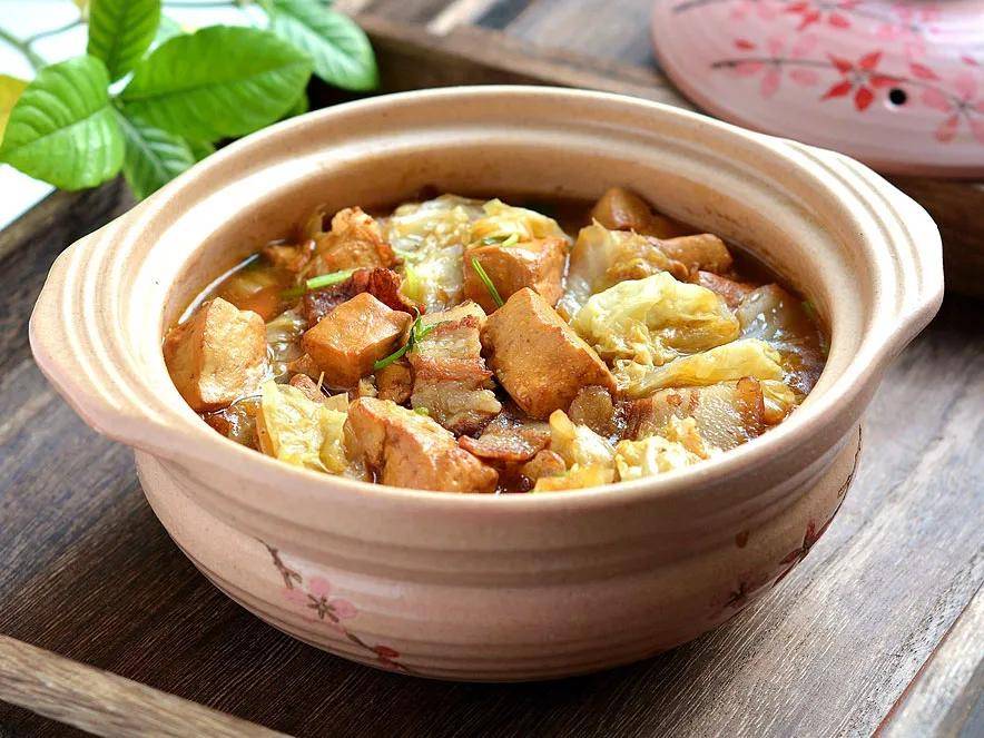 學會小砂鍋菜譜，做出家人喜歡的飯菜，輕松提升餐桌魅力。