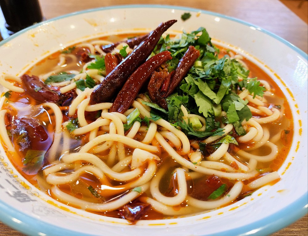 安徽牛肉板面的做法揭秘,學會它,你也能開店!