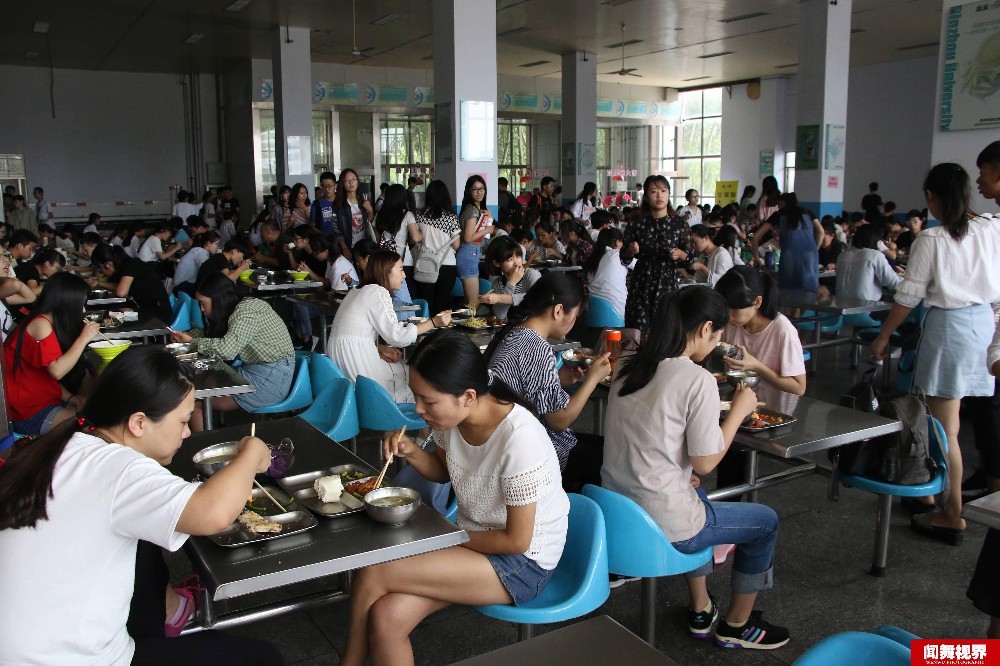 大學食堂檔口最火爆的美食，輕松學會，開店賺錢！