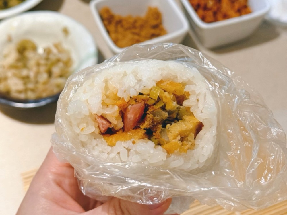 早餐賣糯米飯團(tuán)的利潤？真實分析，幫你算清賺錢門道！