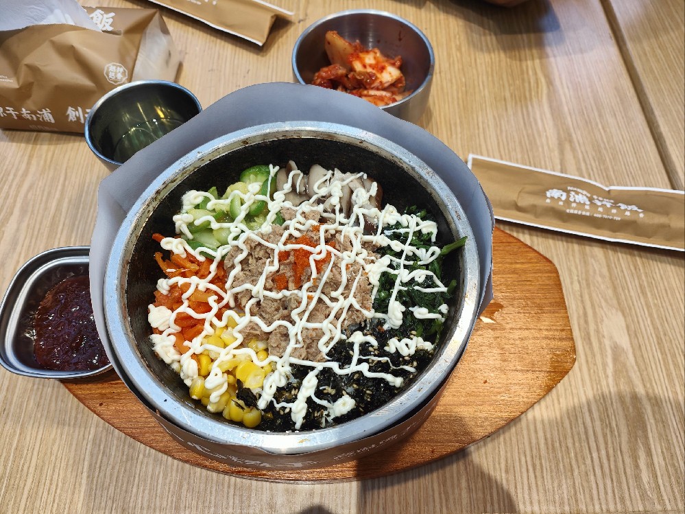 烤肉拌飯技術(shù)哪里學(xué)？新手能學(xué)嗎，開(kāi)店穩(wěn)穩(wěn)賺！