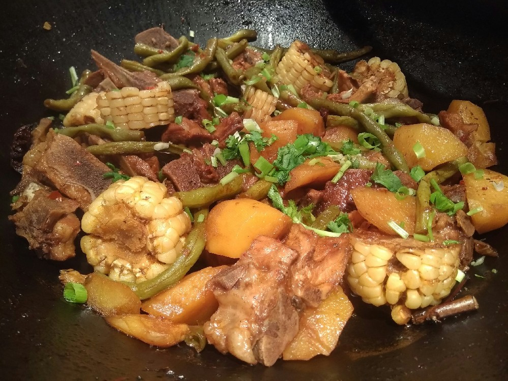 鐵鍋燉利潤高嗎？看似一鍋燉萬物，背后門道多得超出你想象！