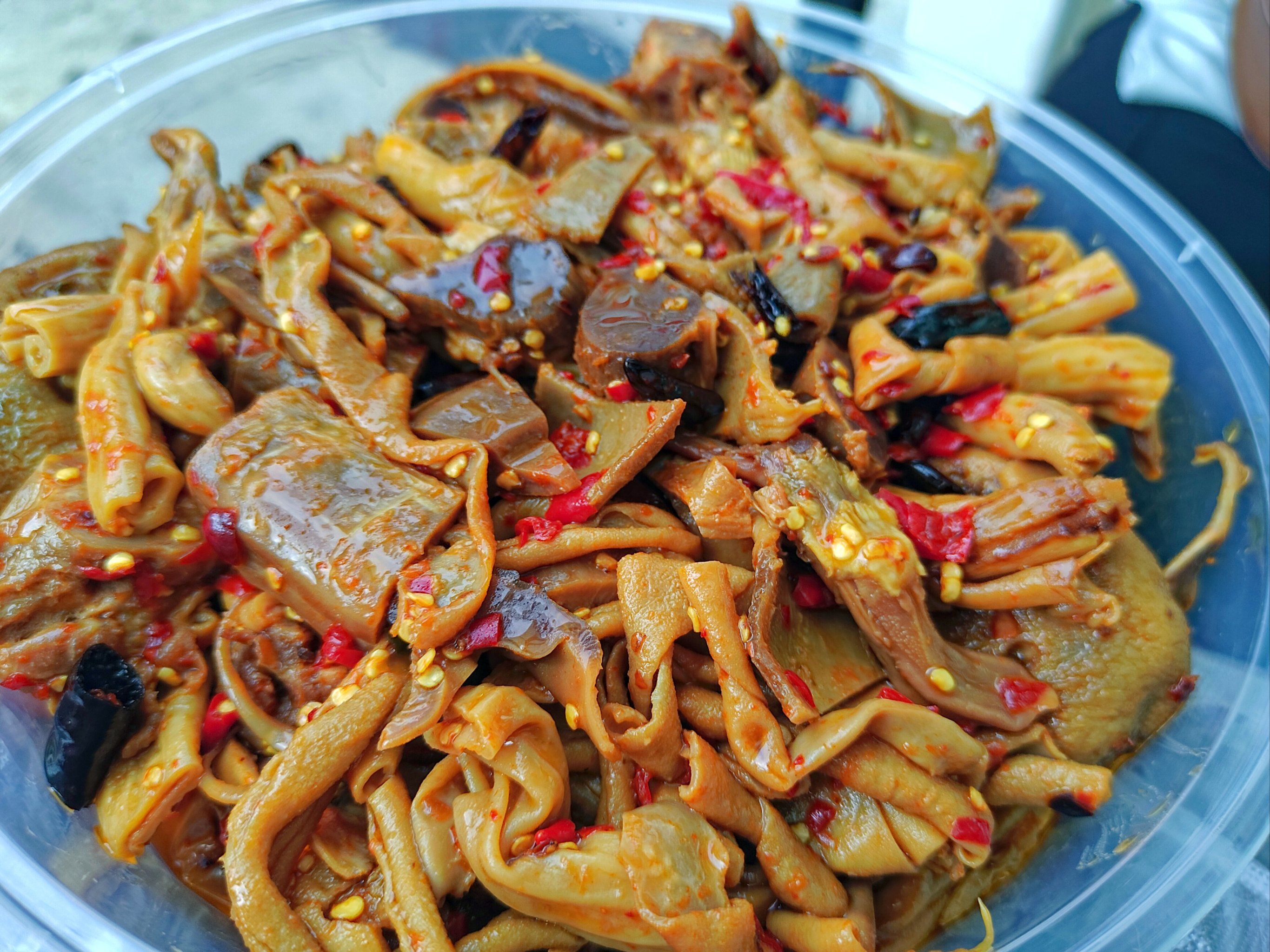 鹵味攤適合擺在哪些地方？地段選得準(zhǔn)，攤位小也能天天排隊(duì)！