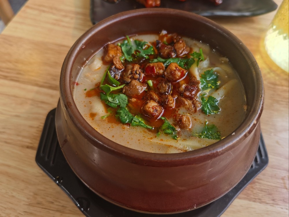 正宗罐罐米線哪里學(xué)？做法簡單味道正，擺攤開店都能輕松起步！