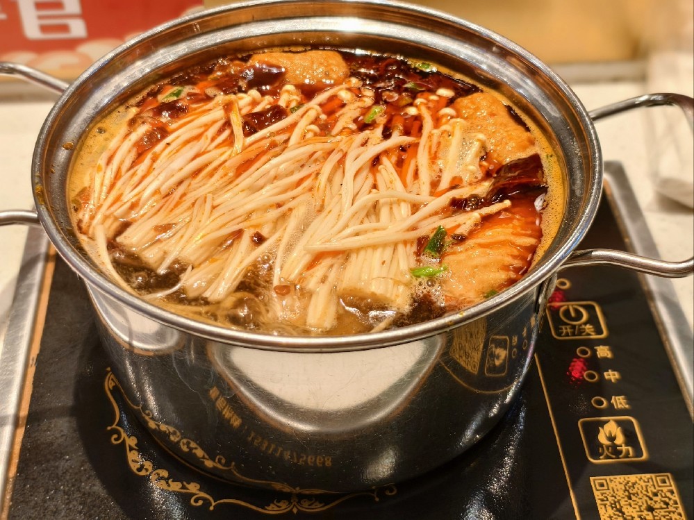 一個新手想開旋轉(zhuǎn)小火鍋？避坑要點(diǎn)有哪些，學(xué)會這些會更穩(wěn)定