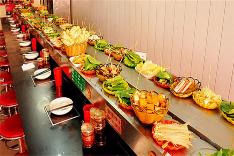 一個新手想開旋轉(zhuǎn)小火鍋？避坑要點(diǎn)有哪些，學(xué)會這些會更穩(wěn)定