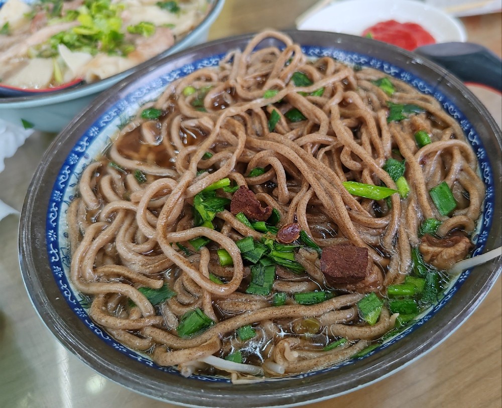 饸饹面的做法與配方怎么掌握？關鍵技巧與創業實操全解析