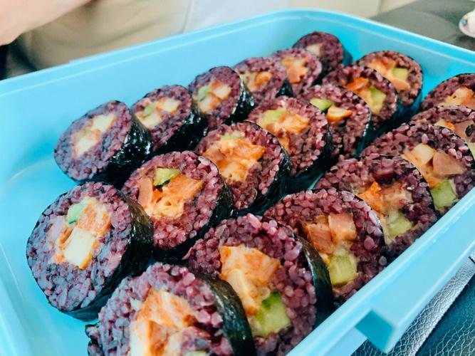 一個(gè)人能開什么小吃店？可操作類型、成本和經(jīng)營建議全解析