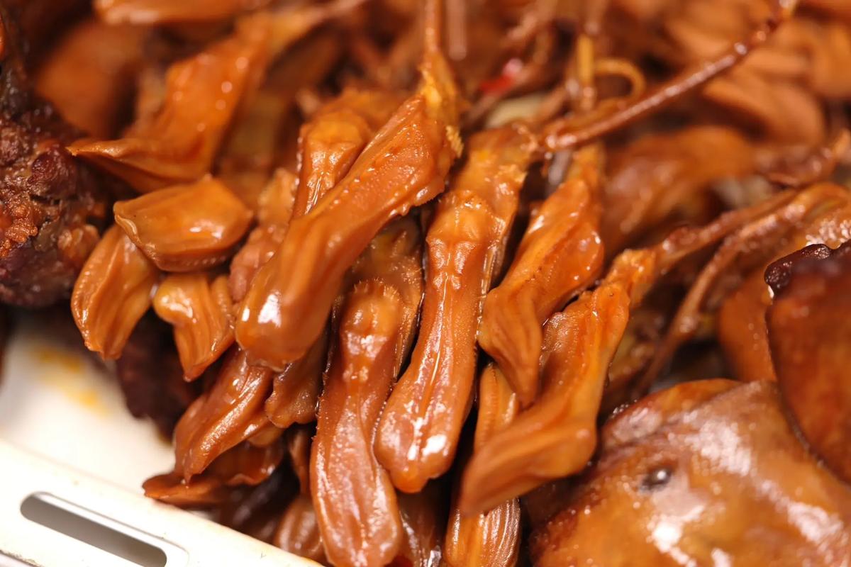 哪里學(xué)鹵味鴨貨靠譜？學(xué)習(xí)方式、核心技術(shù)和新手避坑一次講透