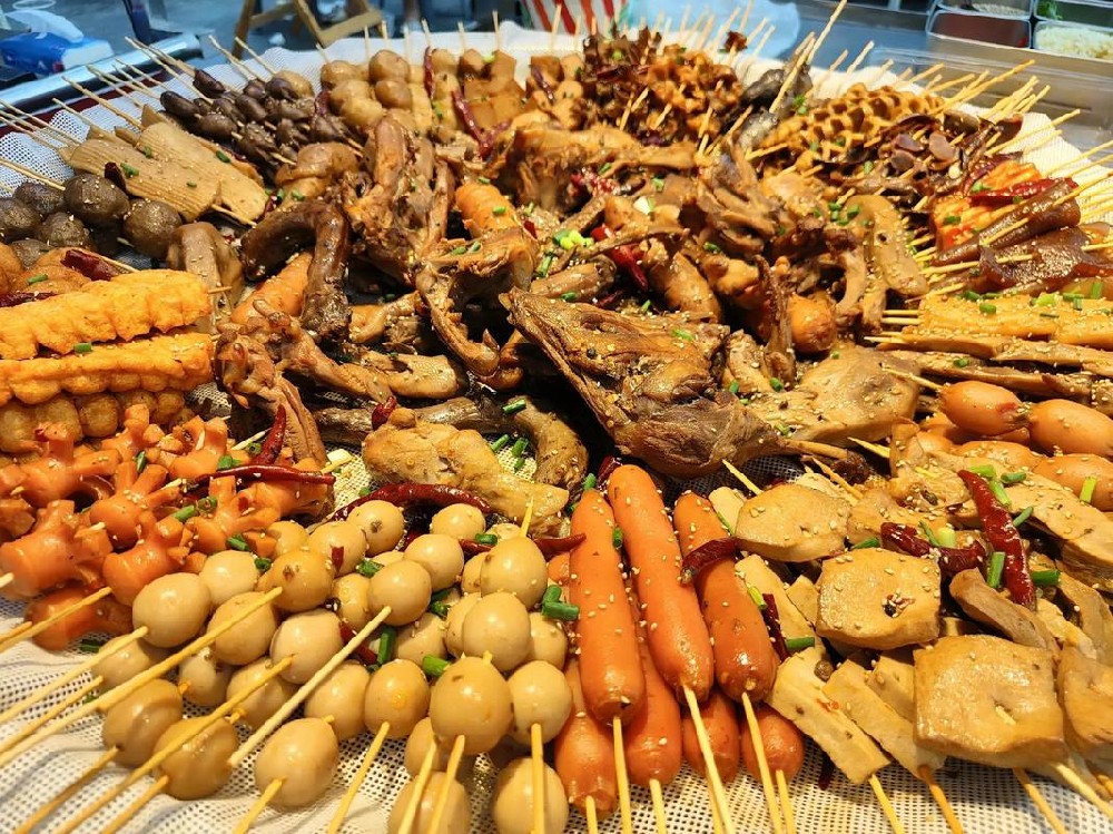 東明去哪學鹵味？別只盯著“就近”，真正會選的人早就跑遠一點學技術了